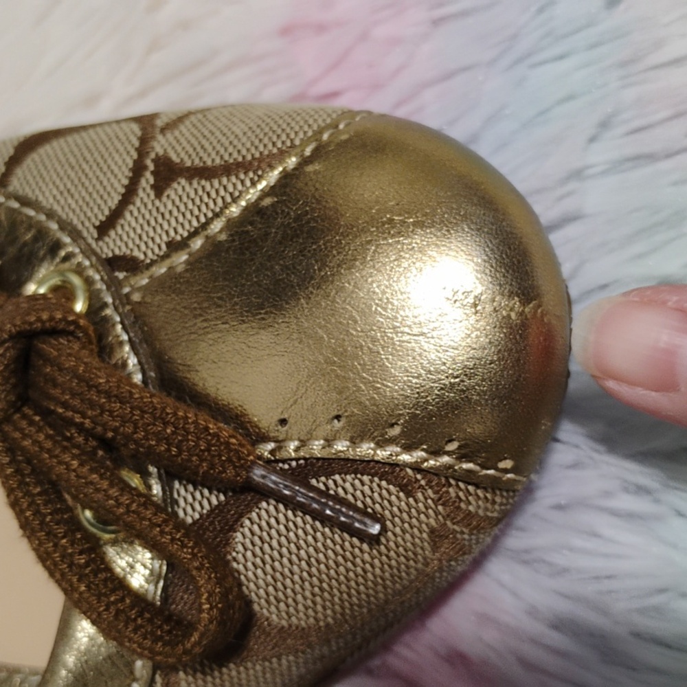 (X-100) SALE! Coach Ballet Flats W Gold Detail Sz.8M They can fit 8.5 Like New - Picture 5 of 15